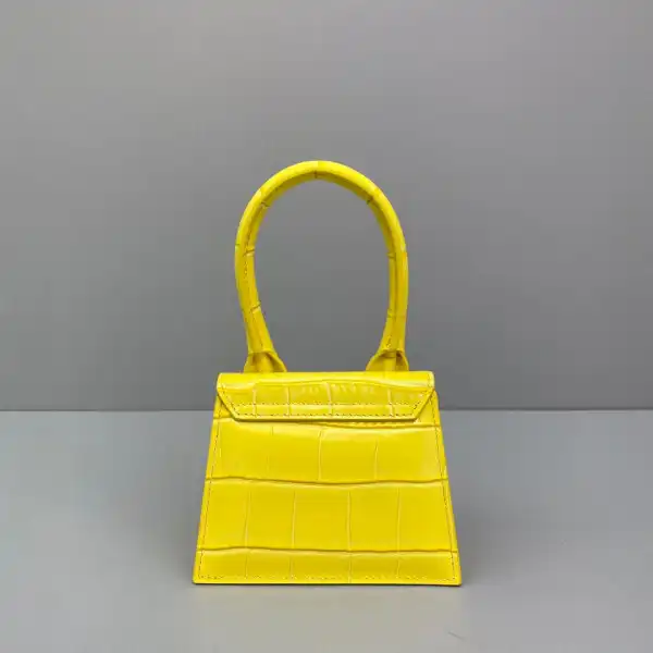 TO JACQUEMUS Le Chiquito Mini Bag 0125