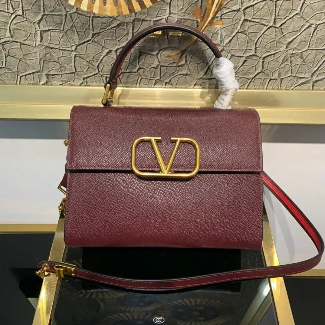 TO VALENTINO SMALL VSLING GRAINY CALFSKIN HANDBAG 0127