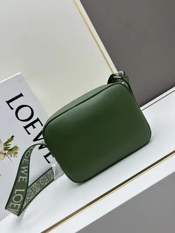 TO Lowee messenger bag-24.5*18*10.5cm 0128