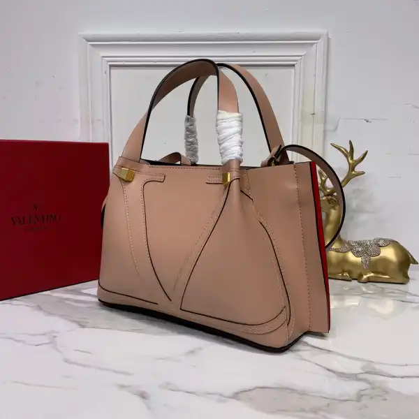 TO VALENTINO GARAVANI ESCAPE TOTE BAG 0127