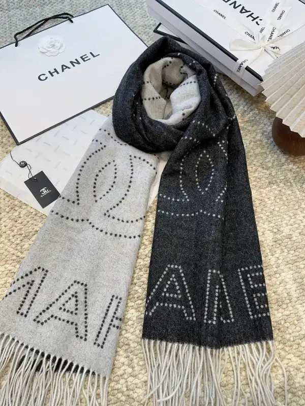 TO CL Scarf 0124