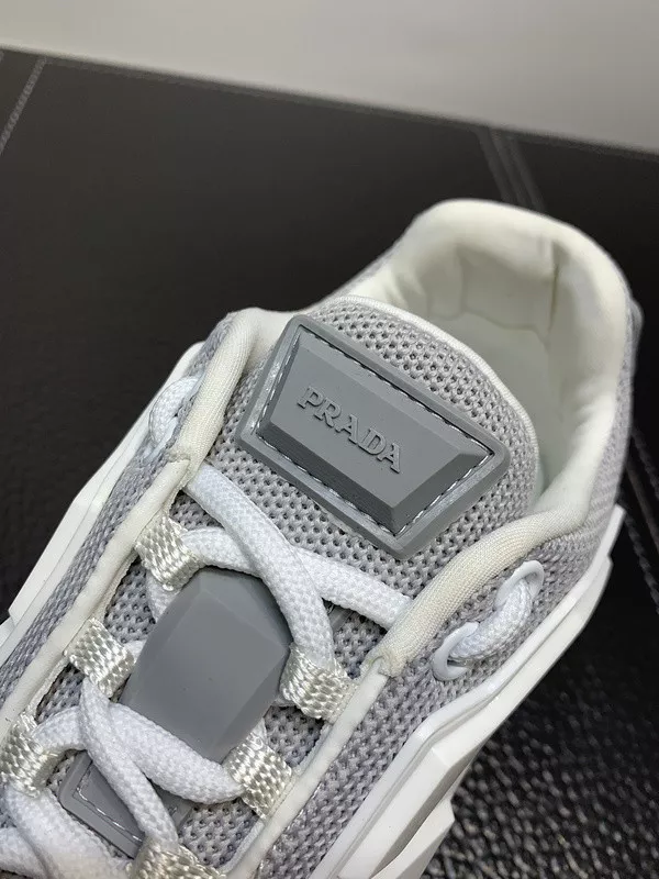 Cheap TO PRADA Cloudbust Thunder sneakers 0112