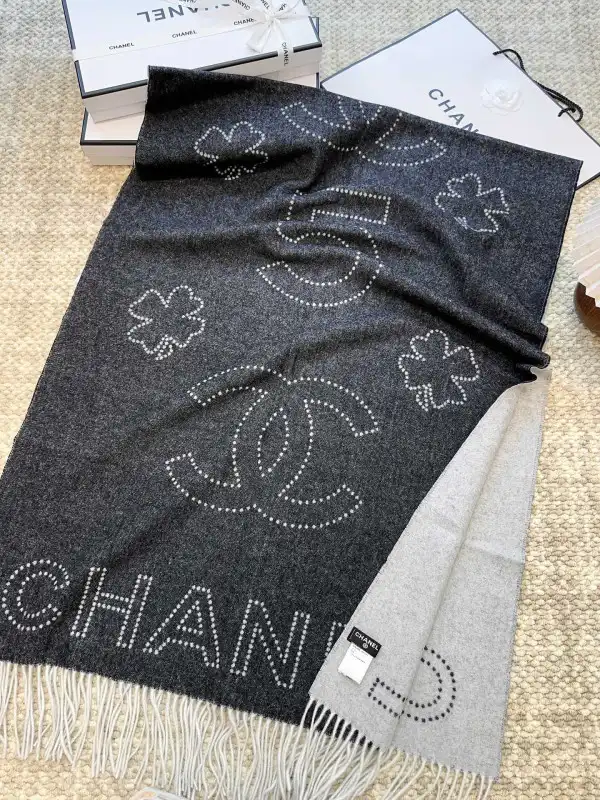 TO CL Scarf 0124