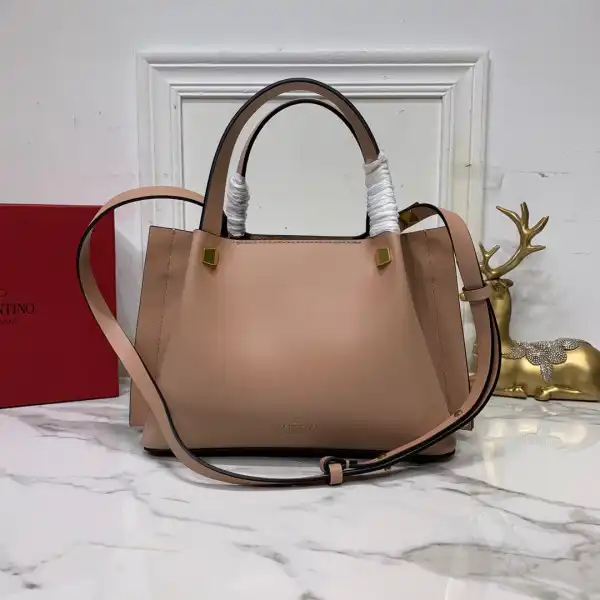 TO VALENTINO GARAVANI ESCAPE TOTE BAG 0127