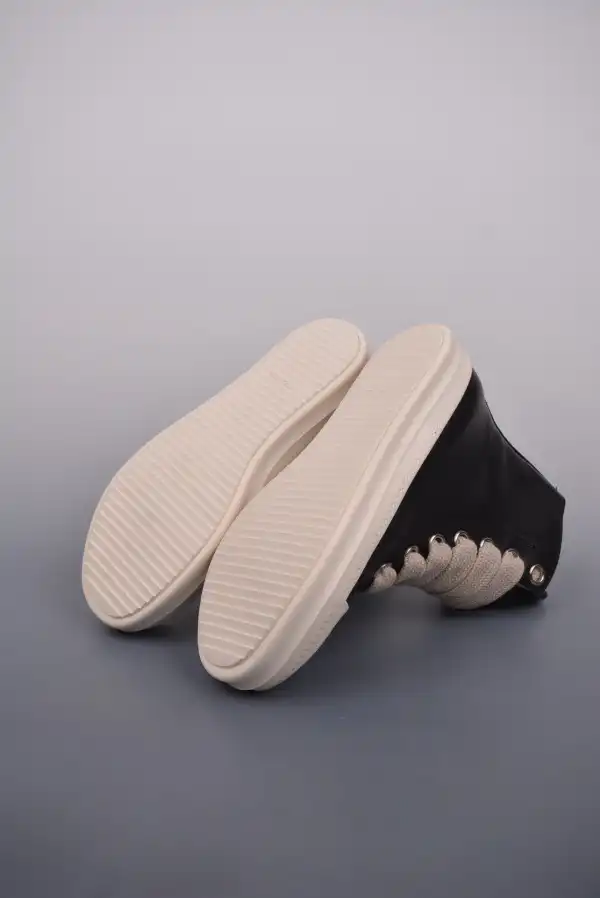 TO RICK OWENS SNEAKERS 0126