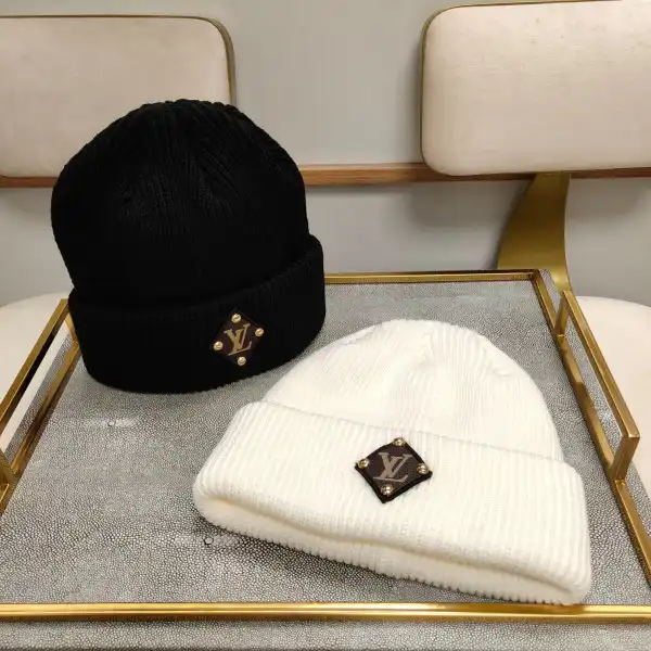 TO LOUIS VUITTON HAT 0124