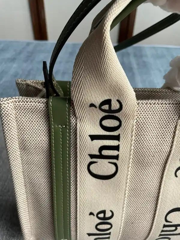 TO CHLOÉ SMALL WOODY TOTE BAG WITH STRAP 0123