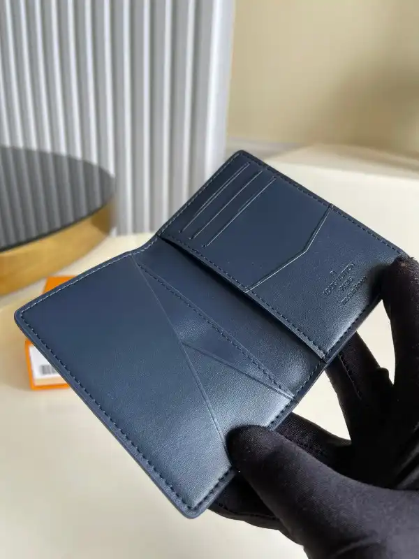 TO LOUIS VUITTON POCKET ORGANIZER 0205