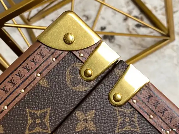 TO VUITTON LOUIS ACCESSOIRES COFFRET 0223