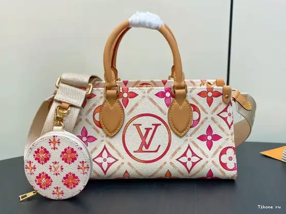 TO West ONTHEGO LOUIS VUITTON East 0219