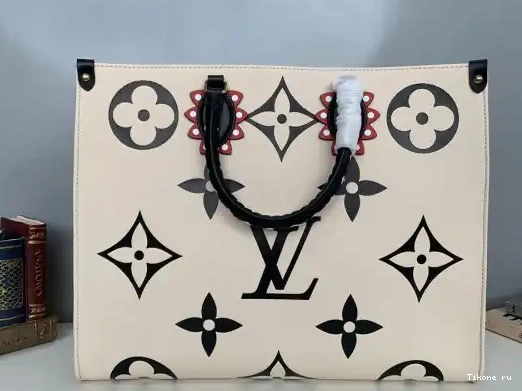 TO VUITTON ONTHEGO GM CRAFTY LOUIS 0223