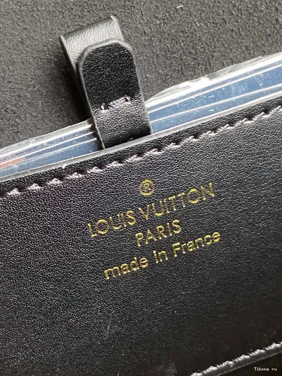 TO LOUIS MM 1854 TWIST SINCE VUITTON 0211