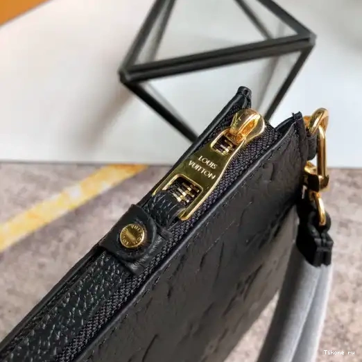 TO POCHETTE LOUIS MÉLANIE VUITTON MM 0222