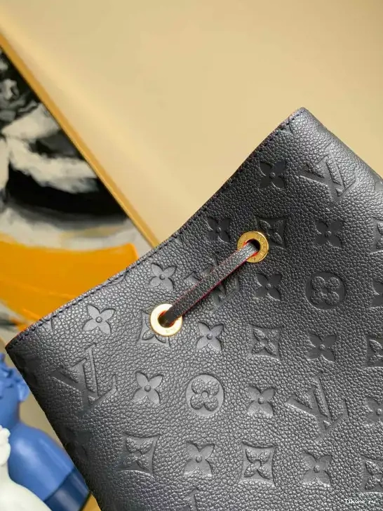 TO LOUIS MM NEONOE VUITTON 0227