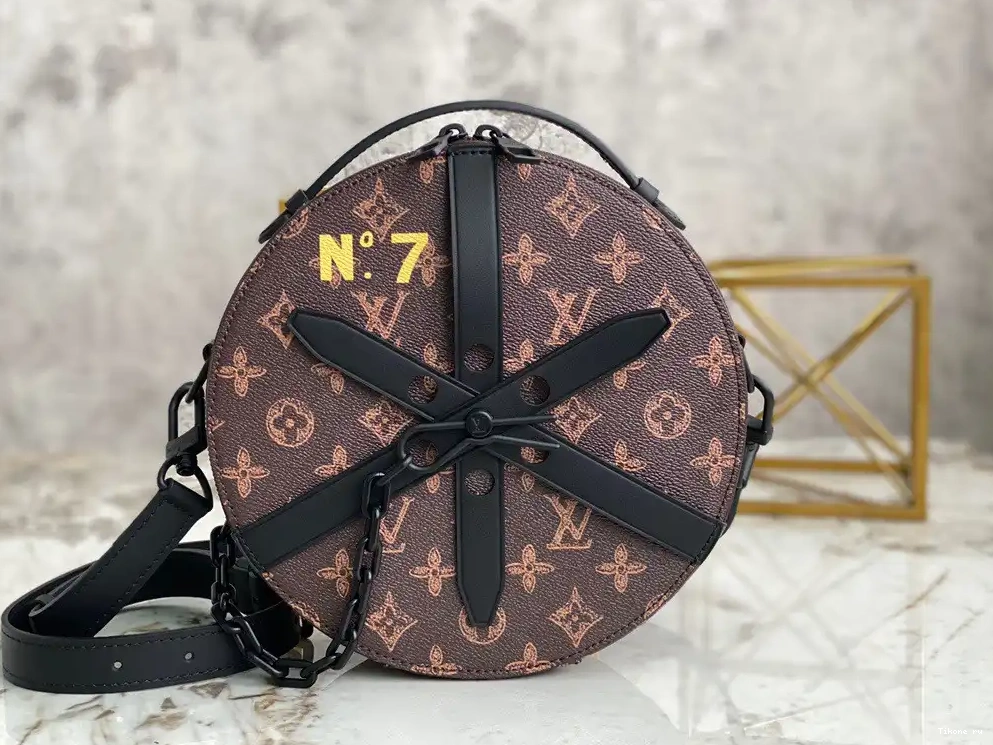 TO VUITTON LOUIS BOX WHEEL 0213