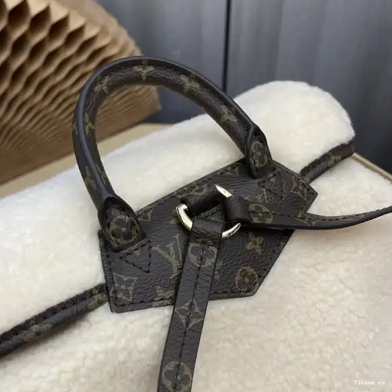 TO SKI LOUIS BACKPACK VUITTON 0220