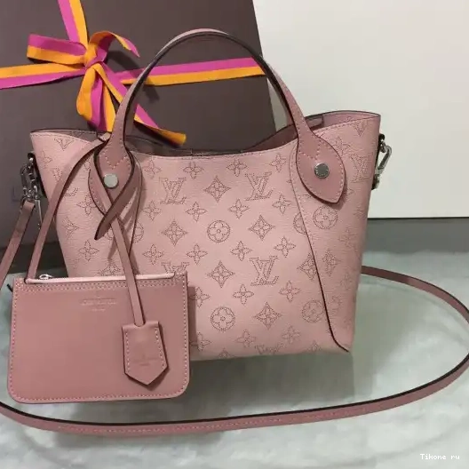 TO LOUIS PM VUITTON HINA 0219