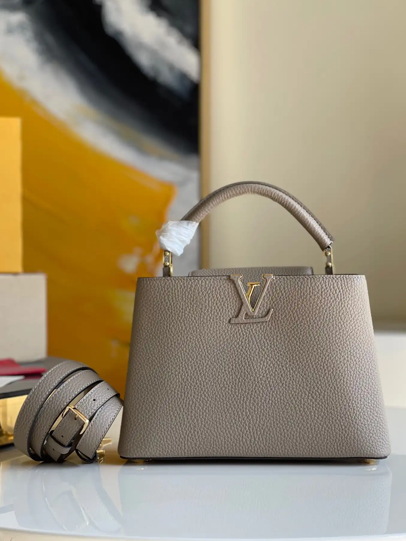 TO CAPUCINES LOUIS VUITTON BB 0223