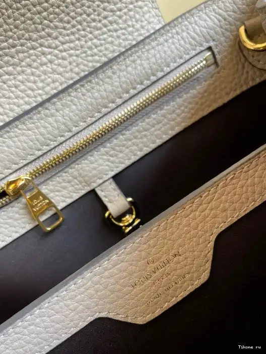 TO CAPUCINES LOUIS VUITTON BB 0223