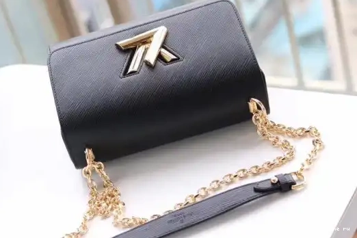 TO Louis Vuitton TWIST 0214