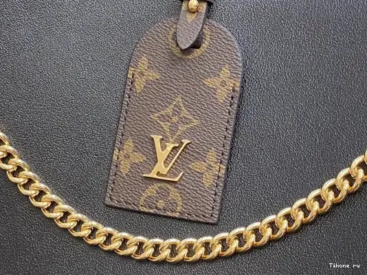 TO Vuitton Nova MM Louis 0227