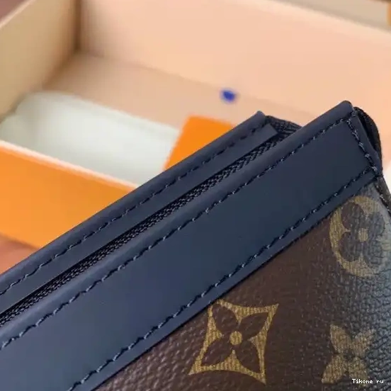 TO LOUIS VOYAGE VUITTON MM POCHETTE 0226