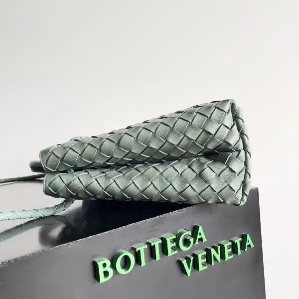 TO BOTTEGA VENETA MEDIUM ANDIAMO 0203