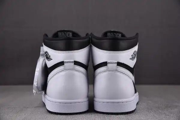 TO AIR JORDAN 1 BLACK WHITE DZ5485-010 0204