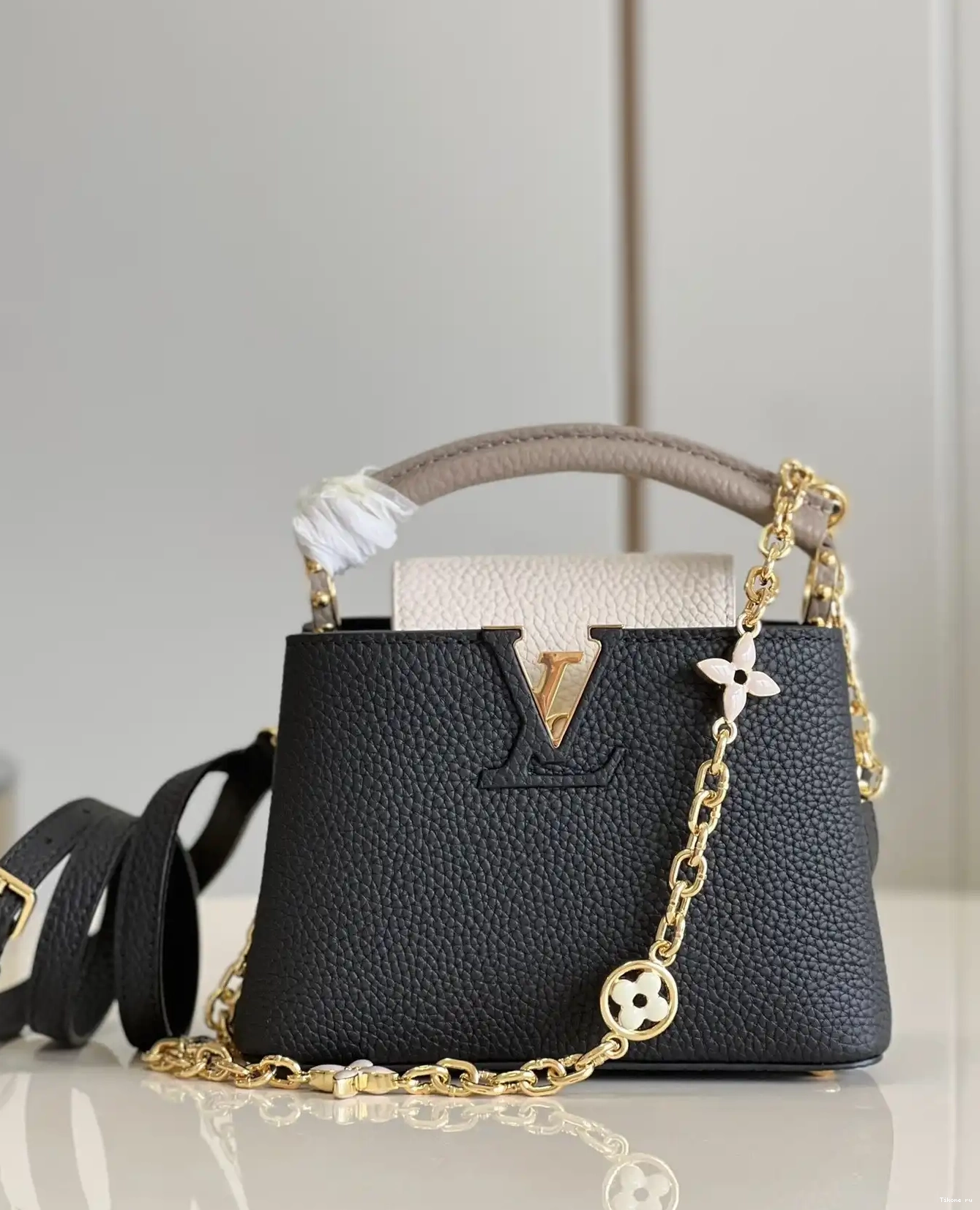 TO LOUIS MINI VUITTON CAPUCINES 0225