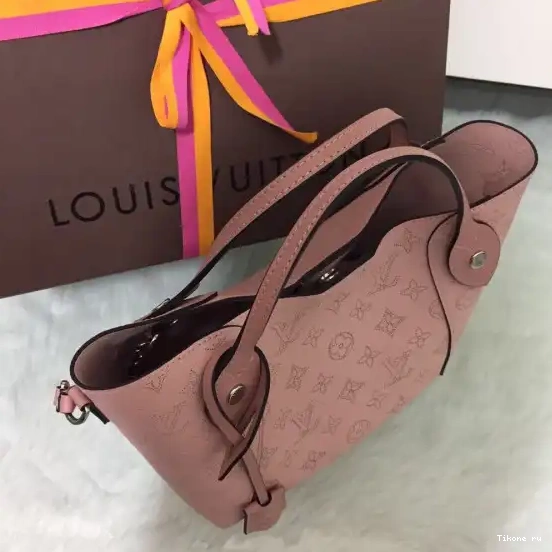 TO LOUIS PM VUITTON HINA 0219