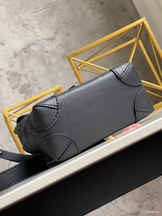 TO XS VUITTON LOUIS STEAMER 0216