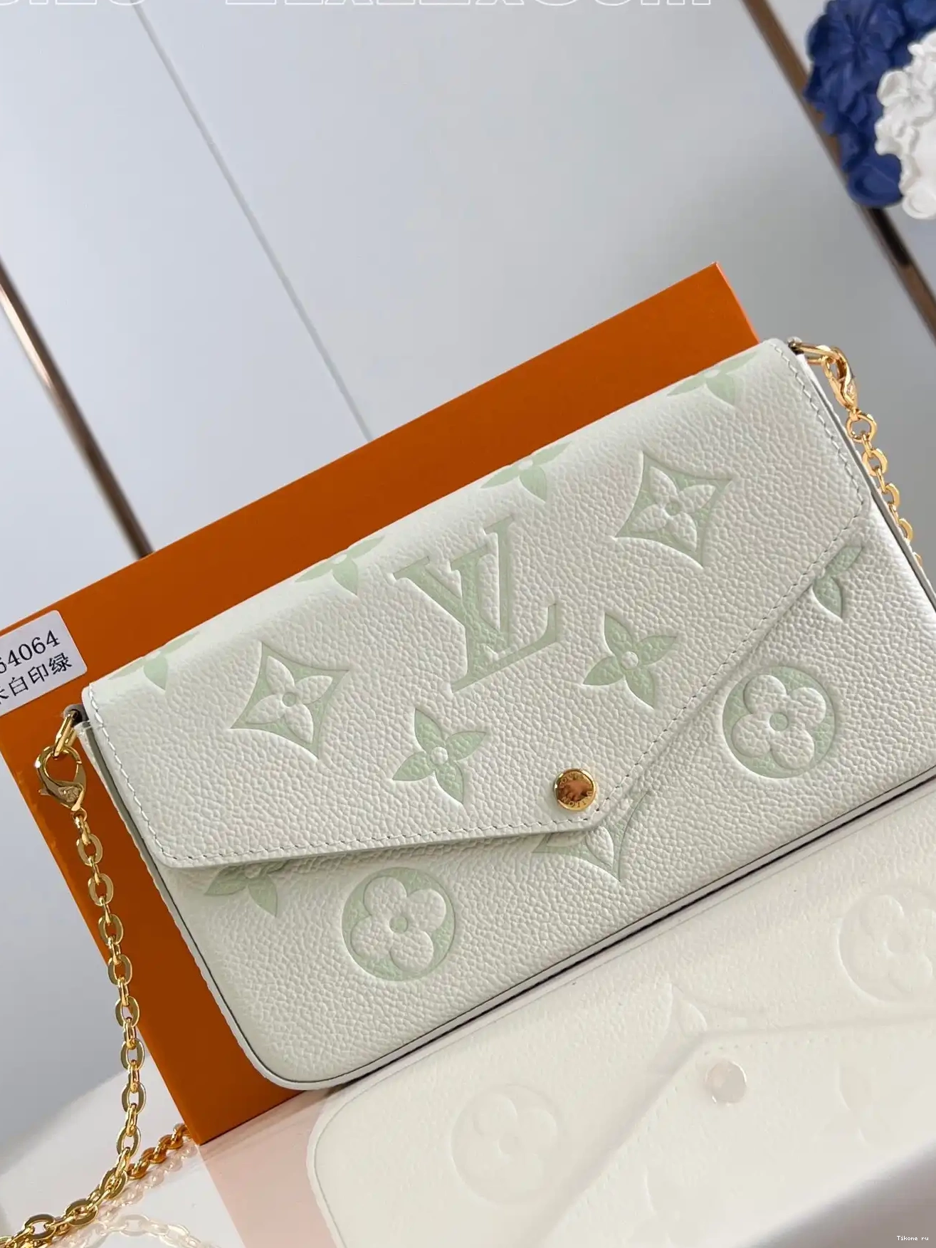 TO VUITTON FÉLICIE POCHETTE LOUIS 0214