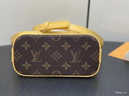 TO Nano Alma-18*12*8cm VUITTON LOUIS 0226