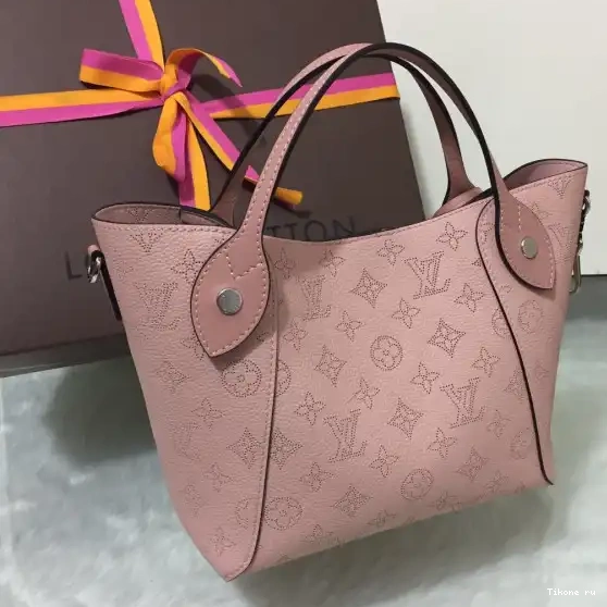 TO LOUIS PM VUITTON HINA 0219