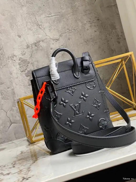 TO XS VUITTON LOUIS STEAMER 0216