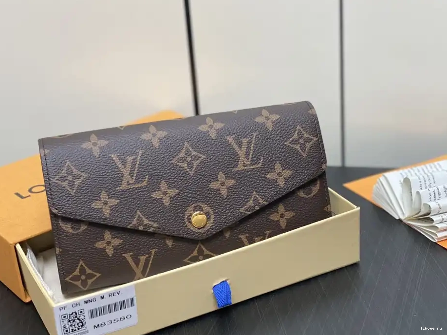 TO Louis SARAH Vuitton WALLET-19*10.5*2cm 0224