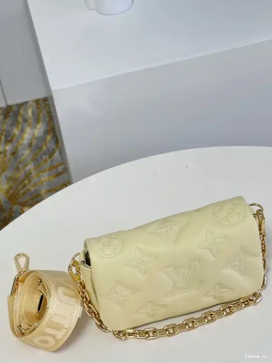 TO VUITTON BUBBLEGRAM ON STRAP LOUIS WALLET 0226