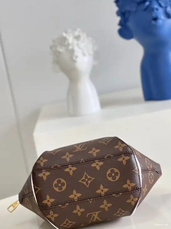 TO VUITTON BB ELLIPSE LOUIS 0215