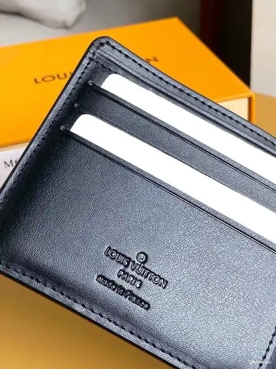 TO MULTIPLE LOUIS WALLET VUITTON 0214