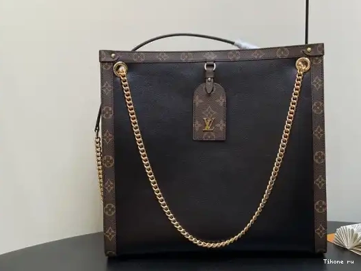 TO Vuitton Nova MM Louis 0227