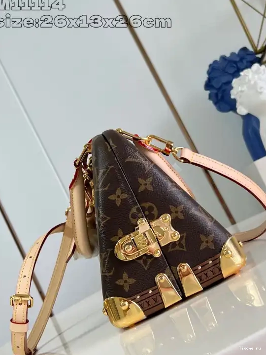 TO ALMA LOUIS VUITTON BB-26*13*26.4CM 0226