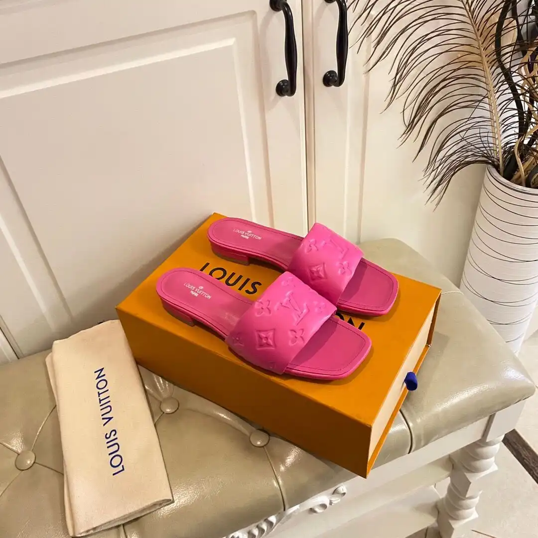 TO LOUIS VUITTON SLIPPERS 0204