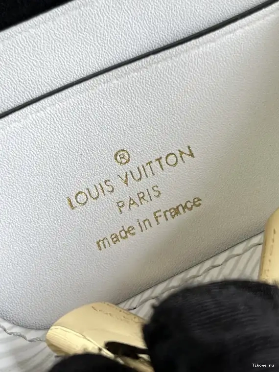 TO LOUIS VUITTON TWIST PM 0225