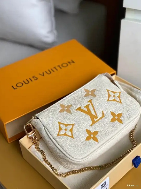 TO LOUIS MINI VUITTON POCHETTE ACCESSOIRES 0211