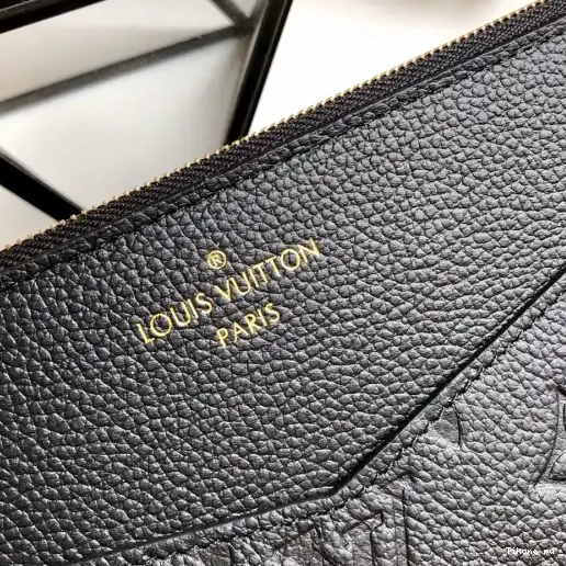 TO POCHETTE LOUIS MÉLANIE VUITTON MM 0222