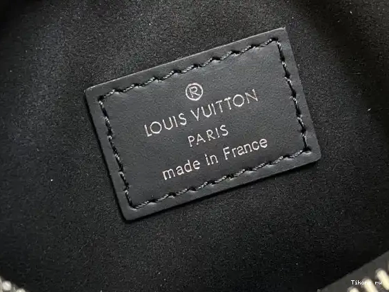 TO LOOP-23*13*6CM LOUIS VUITTON 0218