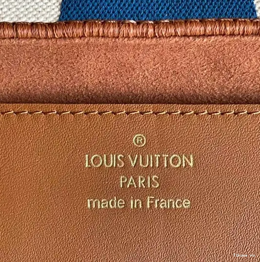 TO LOUIS VUITTON MM TWIST 0211