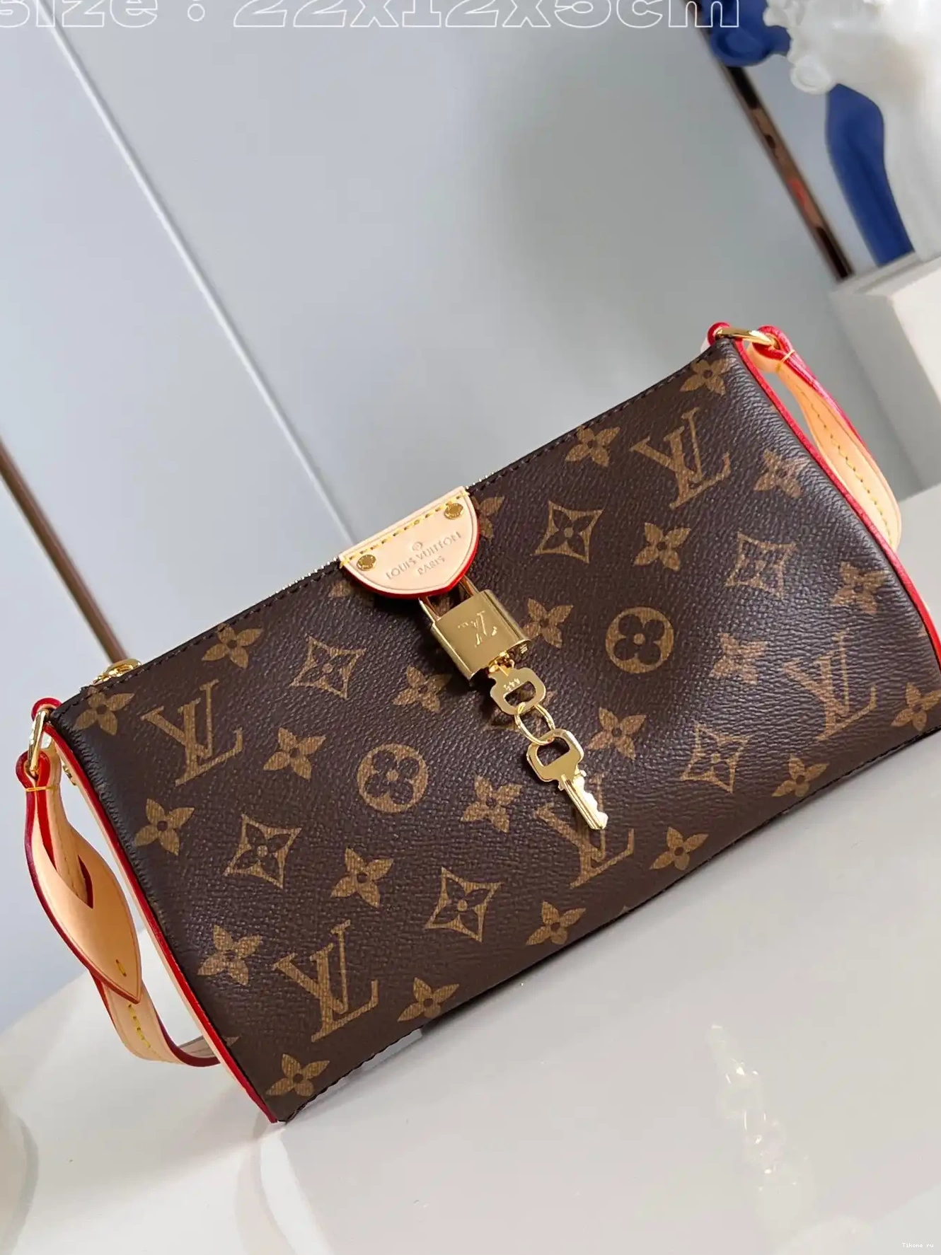 TO LOUIS - 22 Tirette VUITTON 12 x Pochette x5.5CM 0316