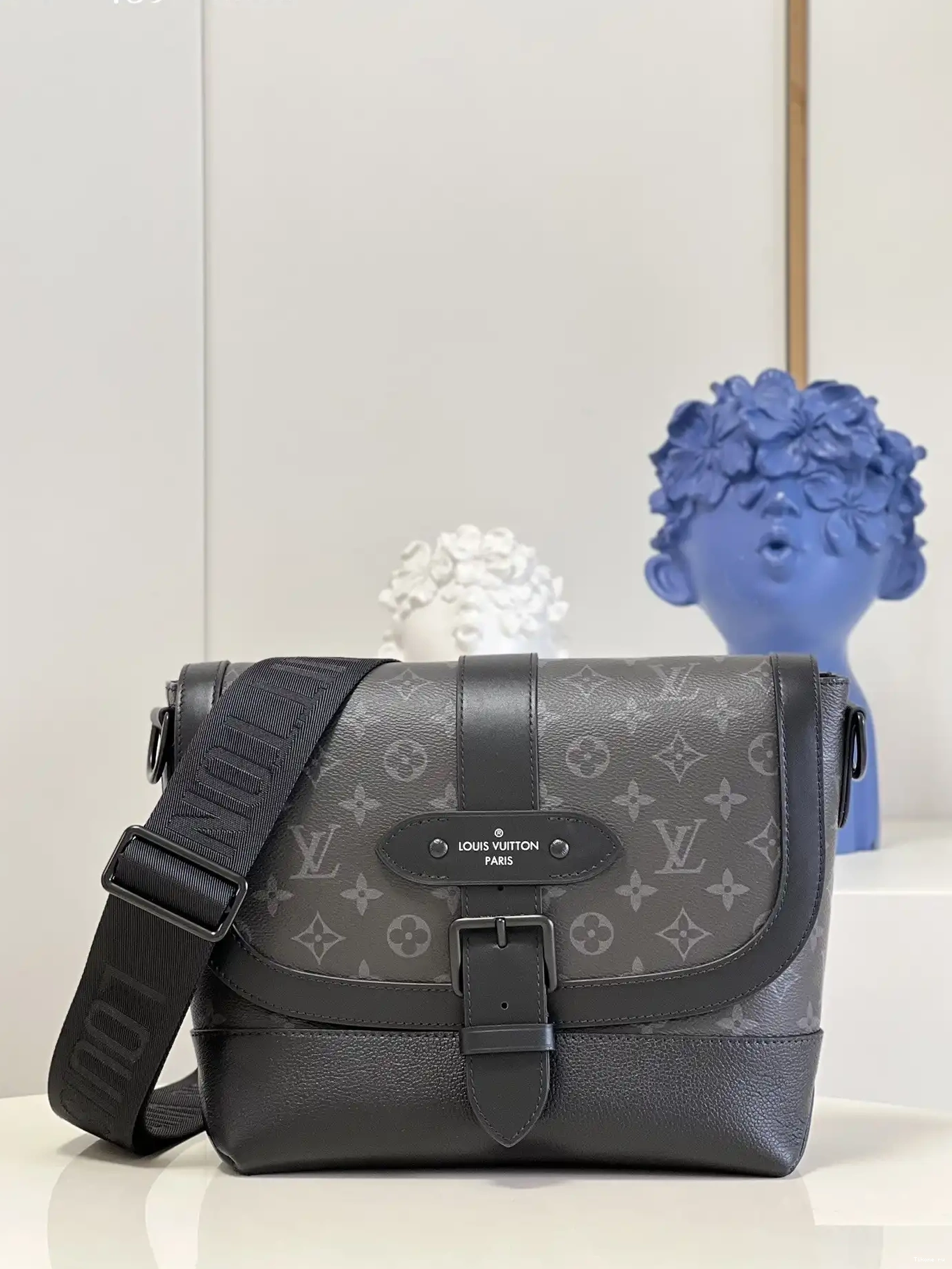 TO LOUIS MESSENGER SAUMUR VUITTON 0319