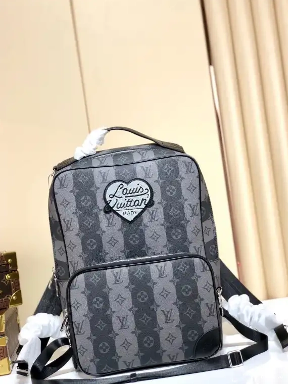 TO BACKPACK UTILITARY VUITTON LOUIS 0312